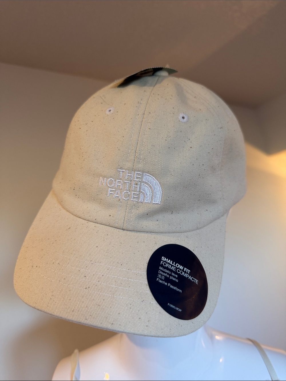 NWT The North Face Shallow Fit Speckled Baseball Cap Cream
